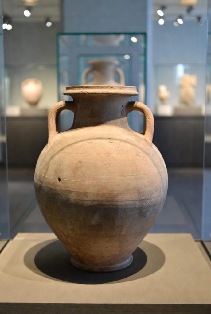 Anfora domestica a corpo globulare in ceramica comune